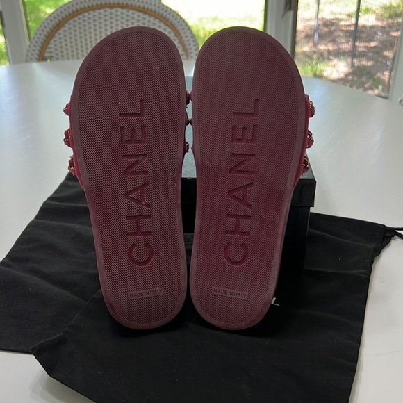 Chanel Tropiconic Chain Sandals - Picture 3 of 4